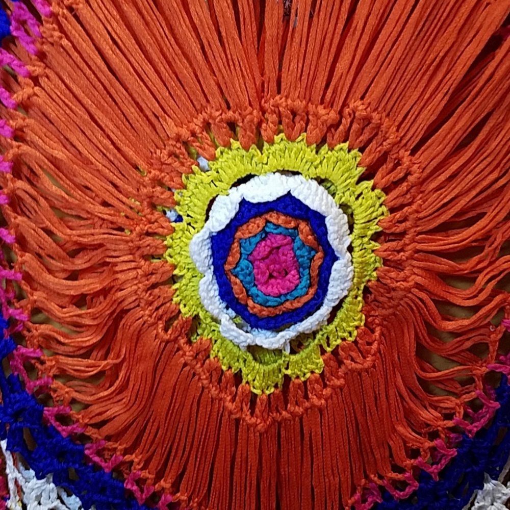 Sand Goddess Crochet Cover - Picture 3 of 3